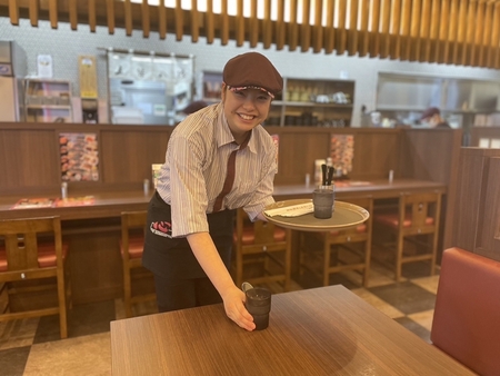 パート・アルバイト(ホールスタッフ)